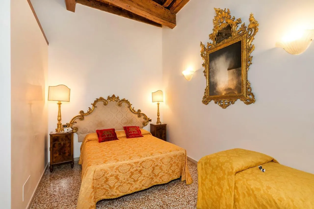 Konukevi Luxury Venetian Rooms